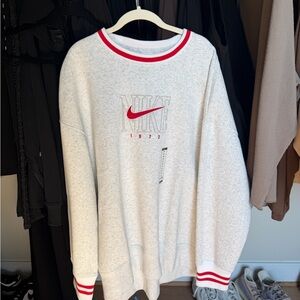 Nike Light Heather Gray Crewneck Sweatshirt with Red Trim XXL NWT